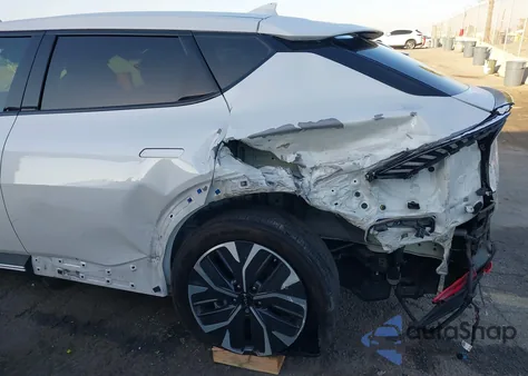 2024 Kia Ev6 Light z USA, uszkodzony, nr VIN KNDC34LB9R5619866